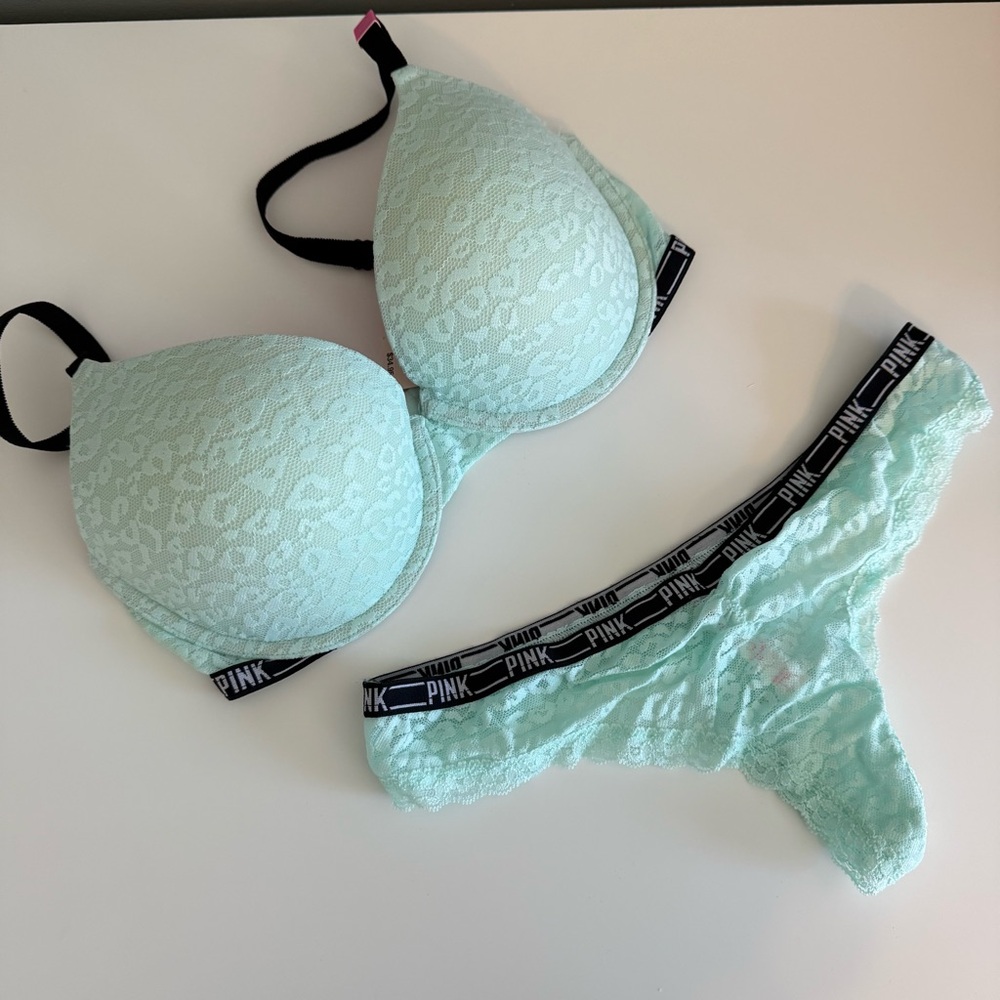 NWT VS PINK Mint Leopard Lace Set 32DD/M